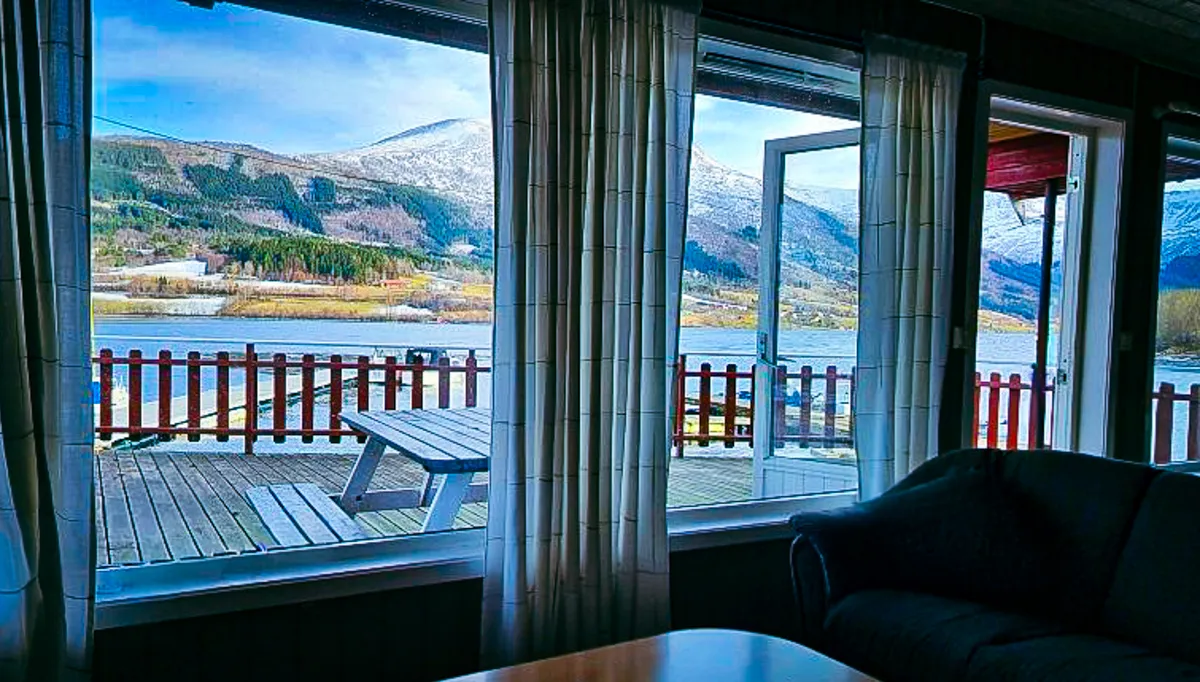 Ferienhaus direkt am Fjord – ideal für Dorschangeln in Norwegen